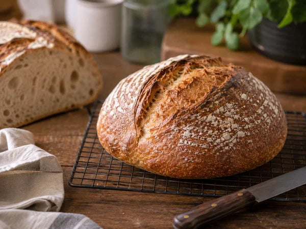 How Long Should Bread Cool Before Cutting?